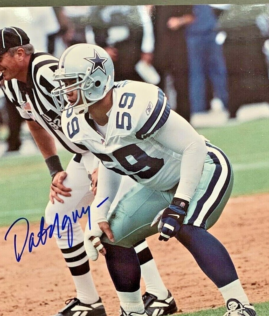 Dat Nguyen in Dallas Cowboys #59 uniform